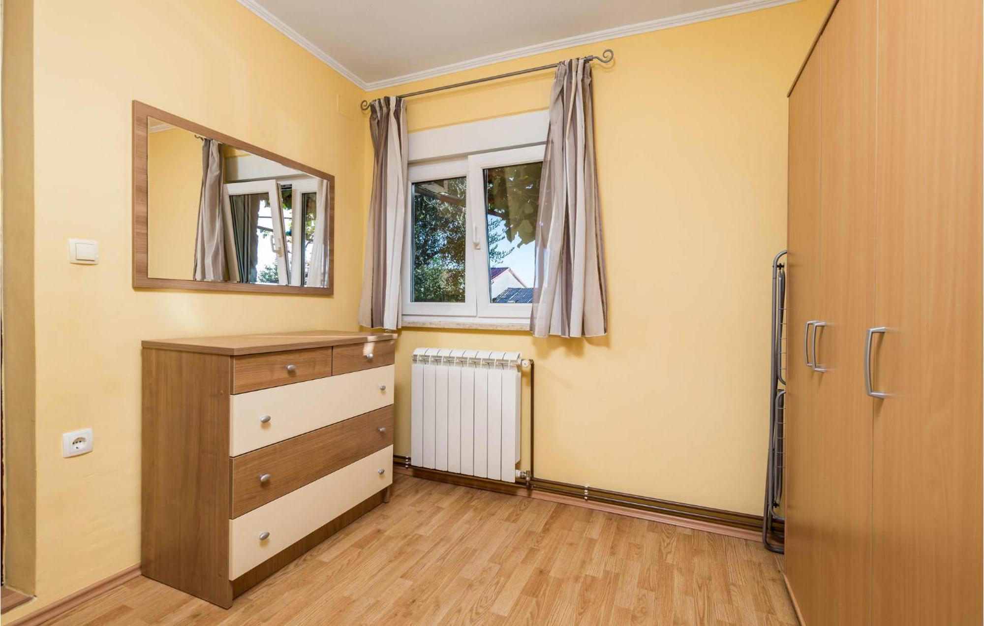 Stunning Apartment In Lovran With Kitchen Екстериор снимка